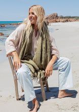 Load image into Gallery viewer, Scarf/Shawl