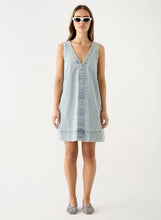 Load image into Gallery viewer, Bayview Denim Shift Dress
