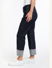 Load image into Gallery viewer, Red stitch jeans
