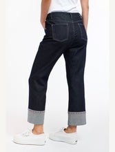 Load image into Gallery viewer, Red stitch jeans
