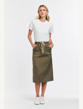 Load image into Gallery viewer, Quilted khaki skirt
