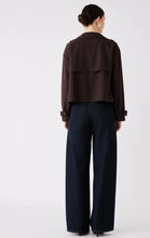 Load image into Gallery viewer, Avenue cropped trench
