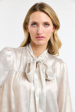 Load image into Gallery viewer, Summer pussy bow top
