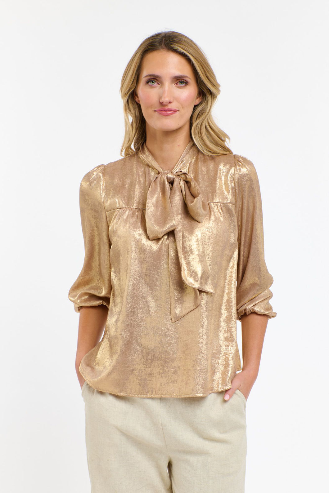 Summer pussy bow top