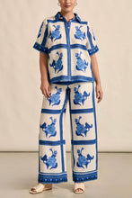 Load image into Gallery viewer, Gesture pant azure collage

