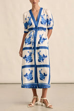 Load image into Gallery viewer, Portrait dress
