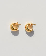 Load image into Gallery viewer, Camilla hoop earring
