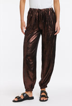 Load image into Gallery viewer, Metallic Leni pant
