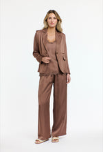 Load image into Gallery viewer, Stirling satin blazer
