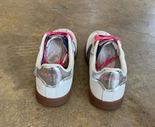 Load image into Gallery viewer, Elite Classic Sneaker
