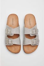 Load image into Gallery viewer, Isabac Italian sandals
